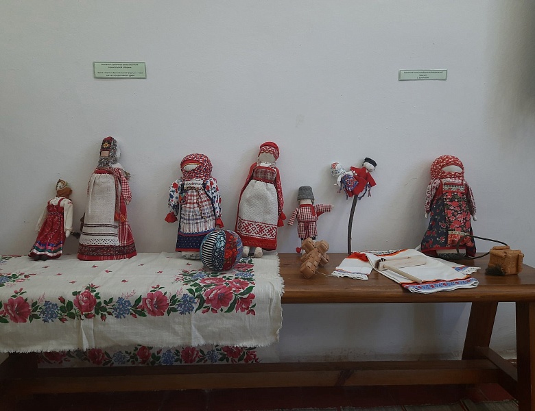 Выставка народной игрушки в музее-усадьбы Н.Г.Чернышевского. 